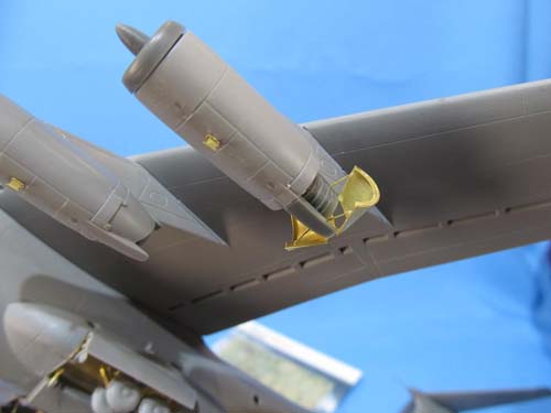 Metallic Details 1/144 C-141 Engines Detail Set