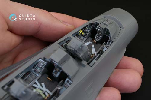 Quinta Studio 1/32 F-16D Fighting Falcon Interior Detail Set