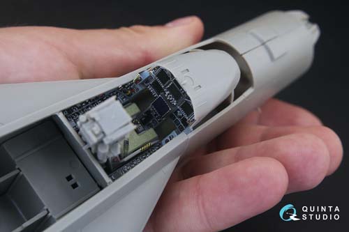 Quinta Studio 1/32 F/A-18E Interior Detail Set