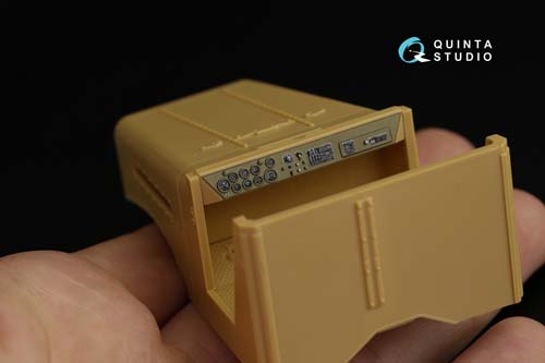 Quinta Studio 1/35 White 666 Interior Detail Set